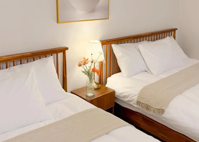 Open Sale # 7min Walk To Seongsu Station # Yeonmujang-gil # Lux 3br 4beds # Ttukseom Hangang Outdoor Swimmimg Pool #lotte World Tower #gangnam #coex #kspo Apartment Seoul