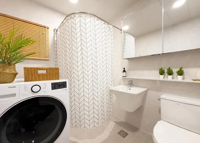 Open Sale # 7min Walk To Seongsu Station # Yeonmujang-gil # Lux 3br 4beds # Ttukseom Hangang Outdoor Swimmimg Pool #lotte World Tower #gangnam #coex #kspo *