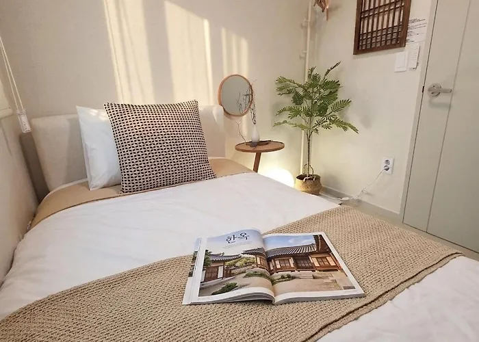 Apartment Open Sale # 7min Walk To Seongsu Station # Yeonmujang-gil # Lux 3br 4beds # Ttukseom Hangang Outdoor Swimmimg Pool #lotte World Tower #gangnam #coex #kspo