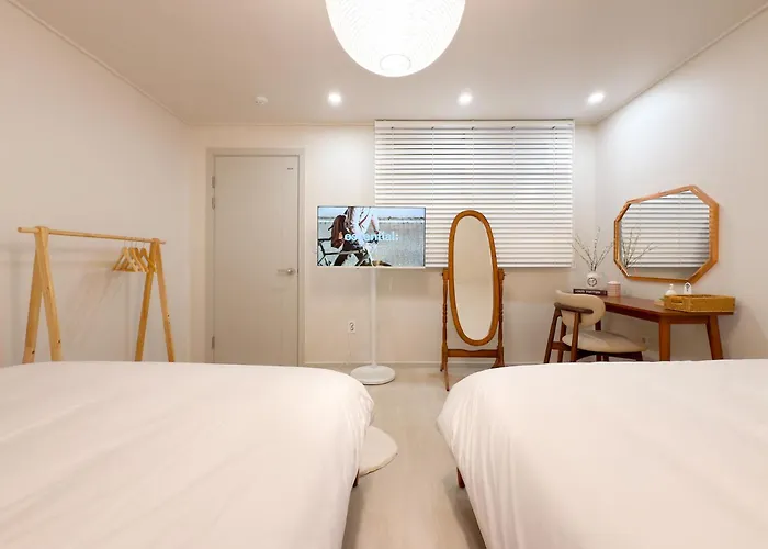 Open Sale # 7min Walk To Seongsu Station # Yeonmujang-gil # Lux 3br 4beds # Ttukseom Hangang Outdoor Swimmimg Pool #lotte World Tower #gangnam #coex #kspo Apartment Seoul