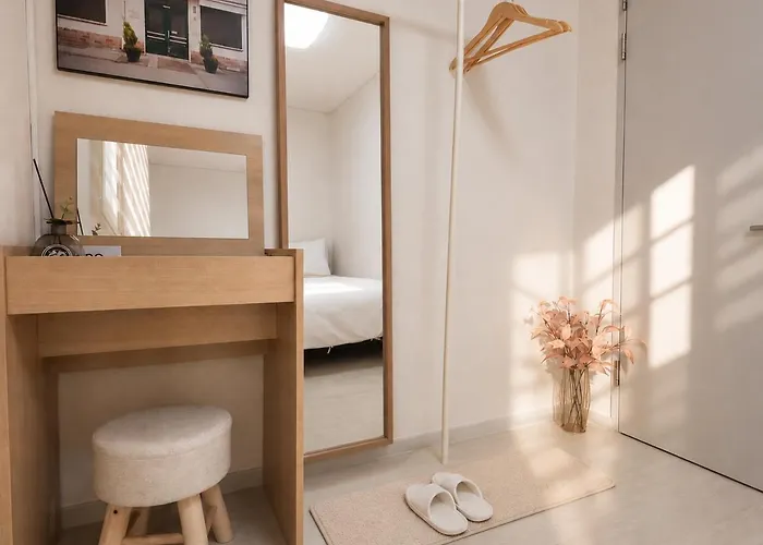 Open Sale # 7min Walk To Seongsu Station # Yeonmujang-gil # Lux 3br 4beds # Ttukseom Hangang Outdoor Swimmimg Pool #lotte World Tower #gangnam #coex #kspo Apartment *